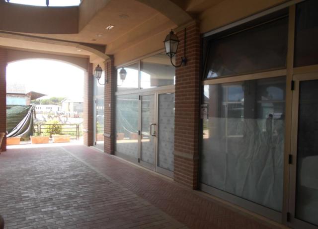#25575 Locale commerciale piano terra in vendita - foto 3
