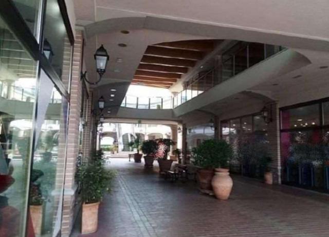 #25575 Locale commerciale piano terra in vendita - foto 4