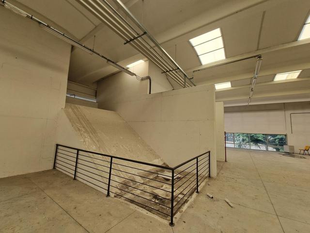 #25734 Capannone con uffici e corte esterna - Proprietà superficiaria in vendita - foto 16