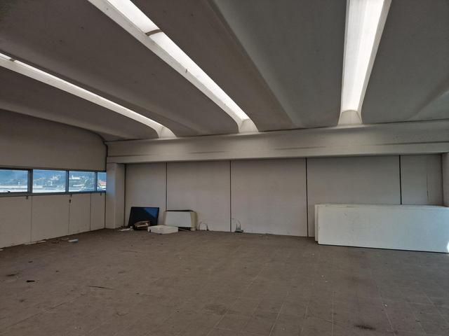 #25734 Capannone con uffici e corte esterna - Proprietà superficiaria in vendita - foto 11