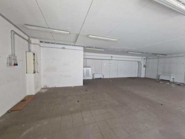 #25734 Capannone con uffici e corte esterna - Proprietà superficiaria in vendita - foto 9