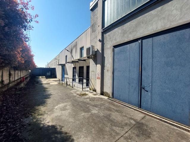 Stabilimenti produttivi in vendita