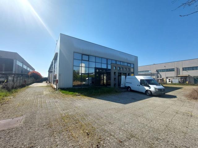 Stabilimenti produttivi in vendita