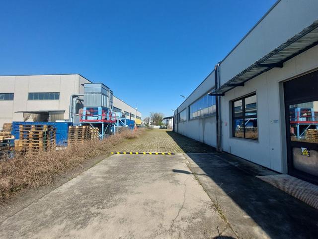 Stabilimenti produttivi in vendita