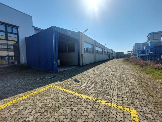 #2639020 Capannone con uffici e ampio piazzale in vendita - foto 11