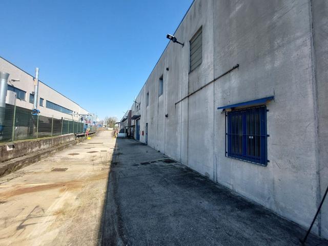 Stabilimenti produttivi in vendita