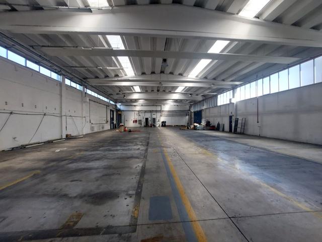 #2639020 Capannone con uffici e ampio piazzale in vendita - foto 25