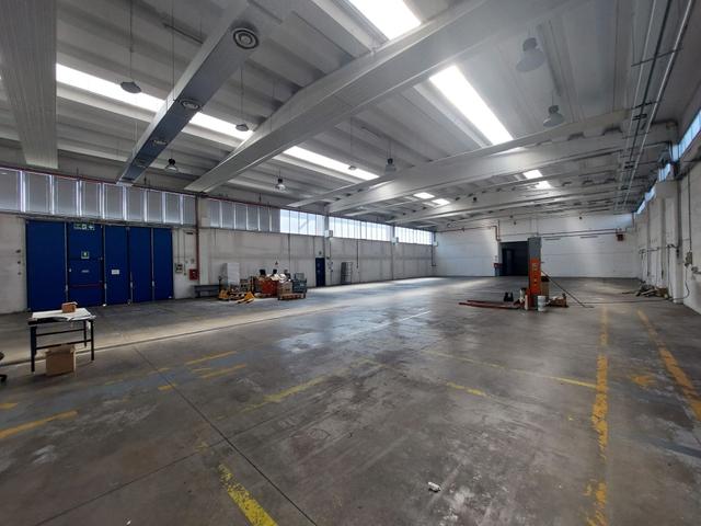 Stabilimenti produttivi in vendita