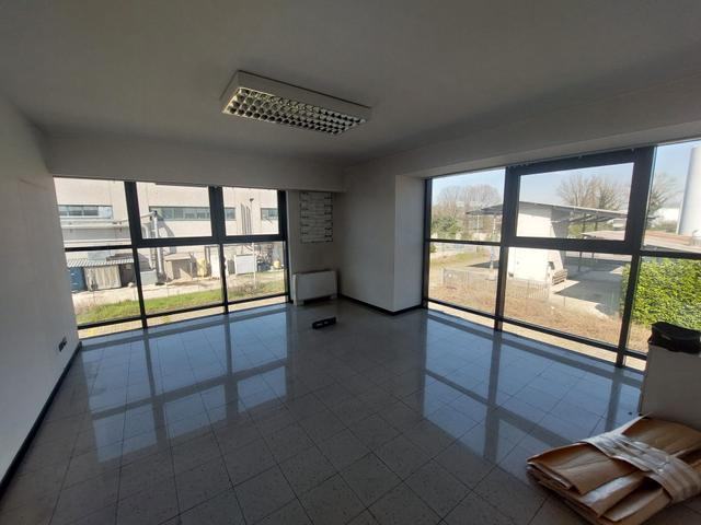 Stabilimenti produttivi in vendita