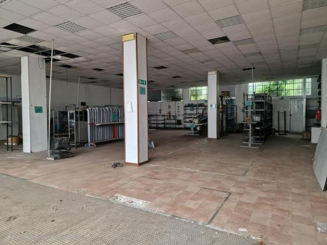 Stabilimenti produttivi in vendita