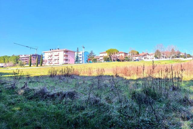 #25500 Terreno edificabile di 5.410 mq in vendita - foto 7