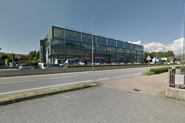 #25769 Ufficio al secondo piano in complesso commerciale in vendita - foto 2