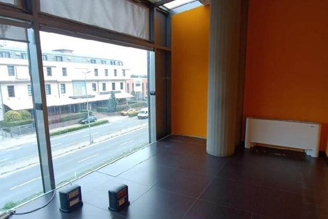 #25769 Ufficio al secondo piano in complesso commerciale in vendita - foto 3