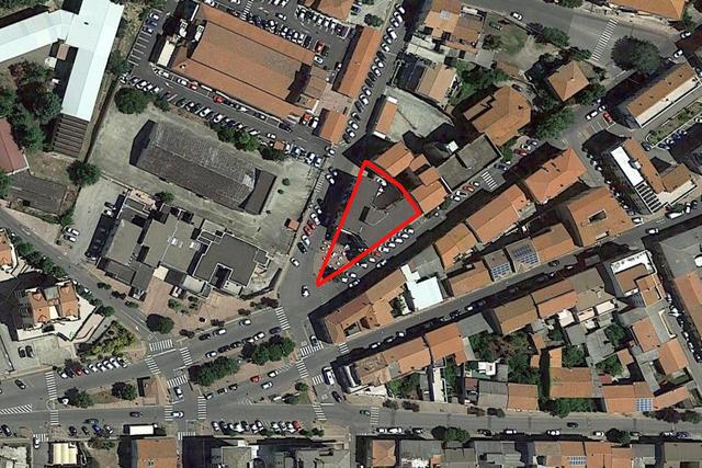 #14750 Ufficio e abitazione con cantina e posti auto in vendita - foto 19