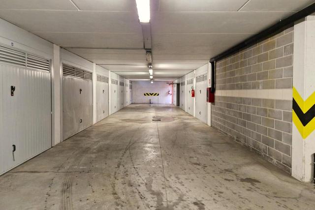 Garage in vendita
