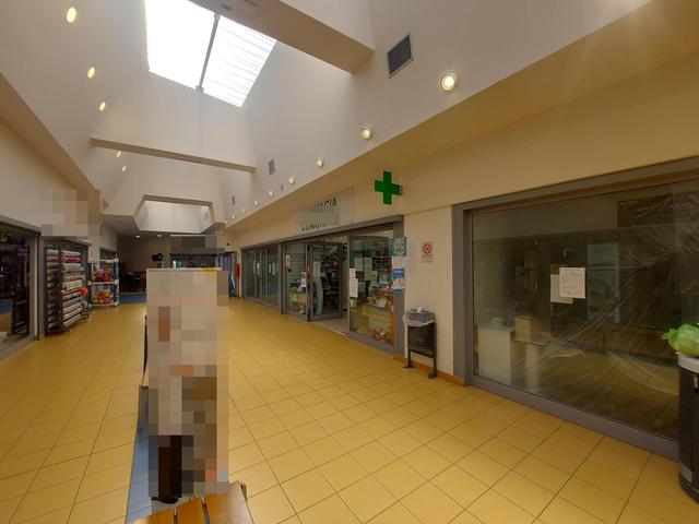 #26275 Locali commerciali all’interno di centro commerciale in vendita - foto 4