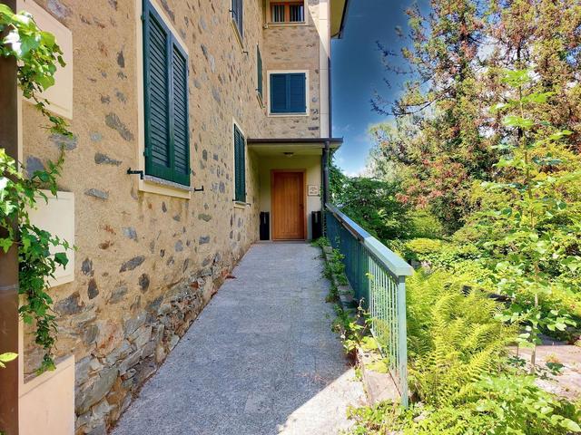 #21602 Fabbricato direzionale con residenza e servizi in vendita - foto 29