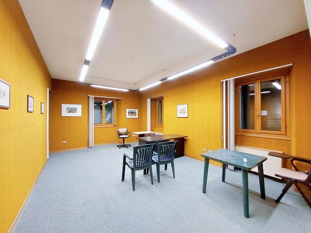 #21602 Fabbricato direzionale con residenza e servizi in vendita - foto 27