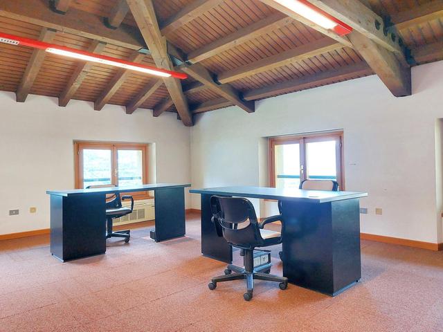 #21602 Fabbricato direzionale con residenza e servizi in vendita - foto 15