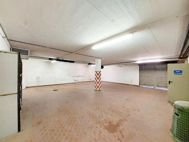 #21602 Fabbricato direzionale con residenza e servizi in vendita - foto 9