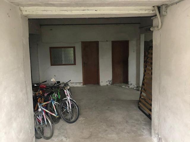 Magazzini in vendita