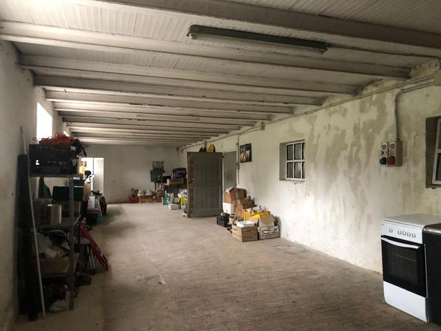 Magazzini in vendita