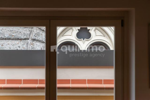 Grandi dimensioni in vendita