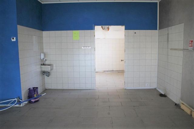 #11751 Locale commerciale con zona ristoro al piano terra in vendita - foto 36