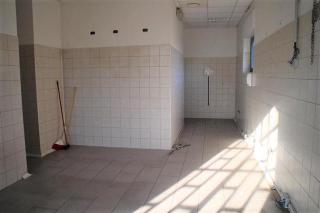 #11751 Locale commerciale con zona ristoro al piano terra in vendita - foto 37