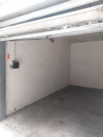 Garage in vendita