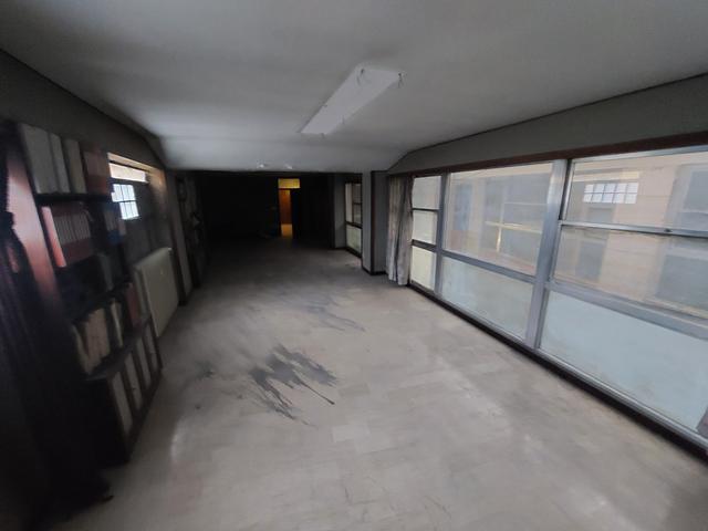 Grandi dimensioni in vendita