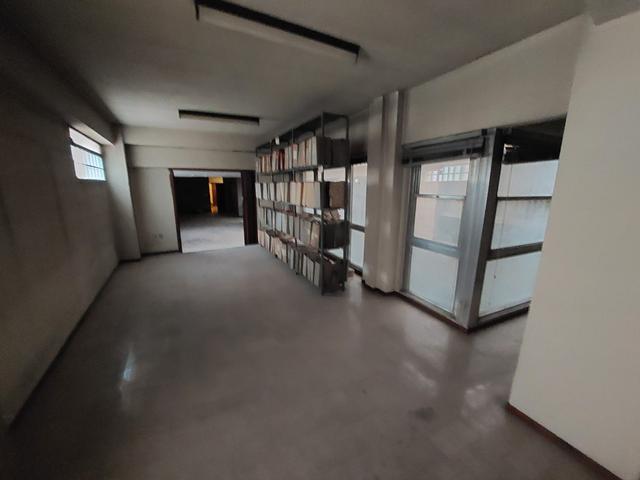 Grandi dimensioni in vendita