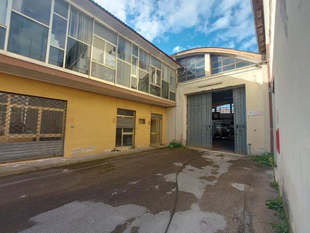 #2537439 Capannone industriale con uffici in vendita - foto 4