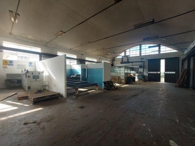 #2537439 Capannone industriale con uffici in vendita - foto 10