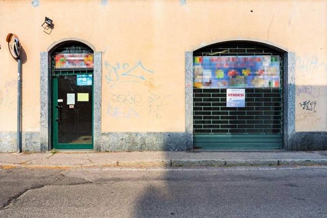 Negozi in vendita