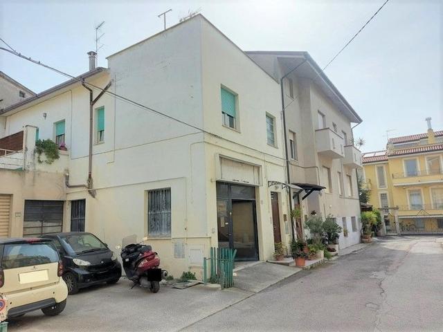 Artigianali in vendita
