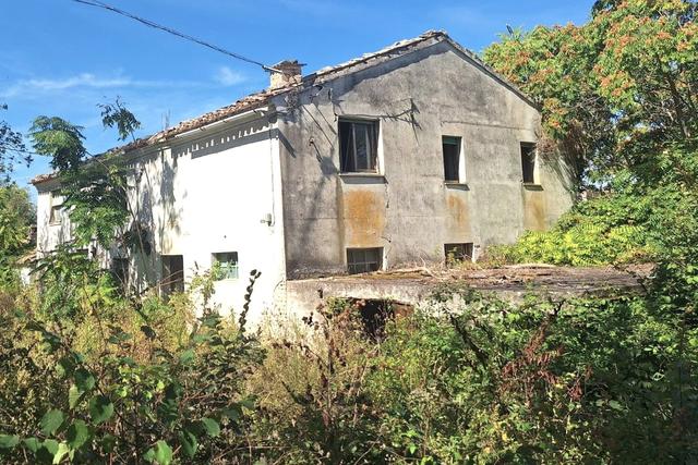 Rustici e casali in vendita