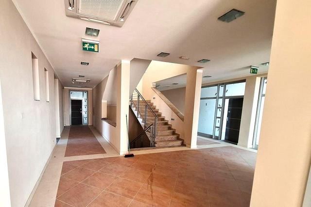Edifici direzionali in vendita