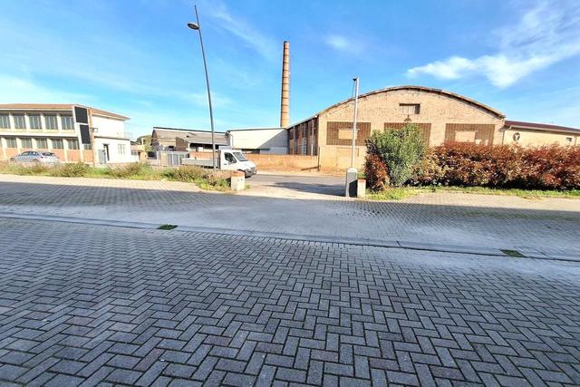 Edifici direzionali in vendita