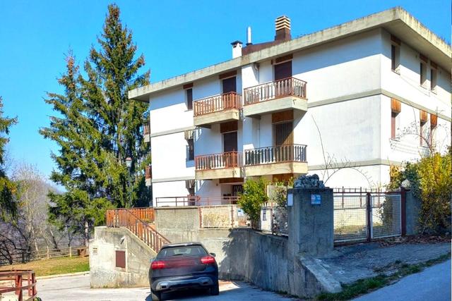 Garage in vendita