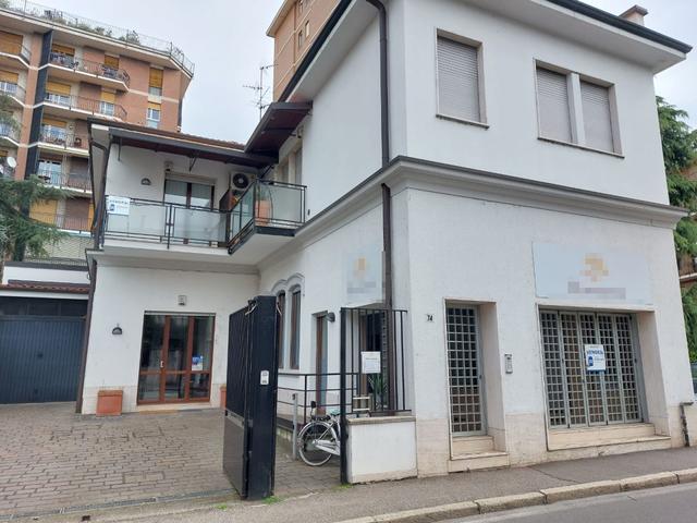 Palazzi in vendita