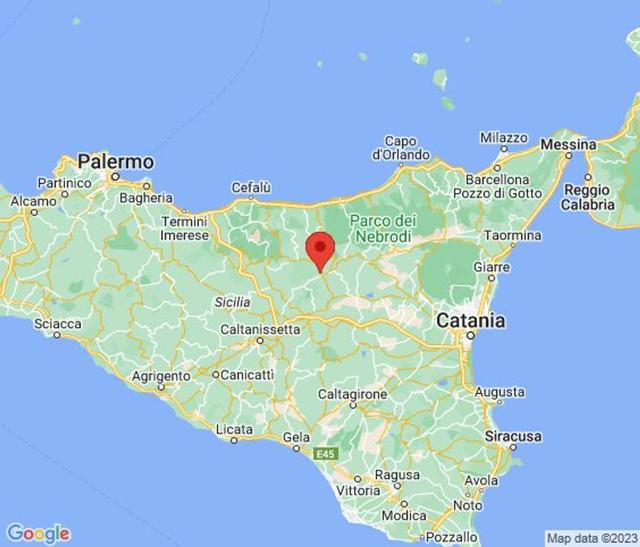 Magazzini in vendita