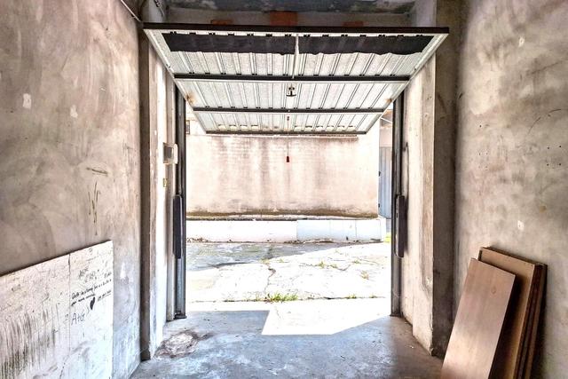 Garage in vendita