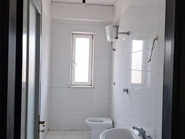 Studi privati in vendita