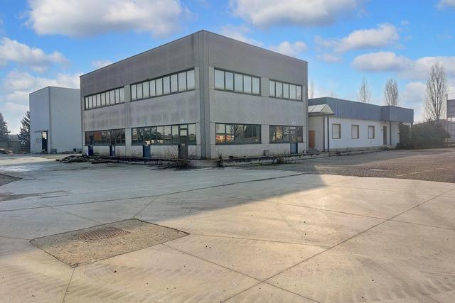 #19873 Complesso industriale con area scoperta in vendita - foto 19