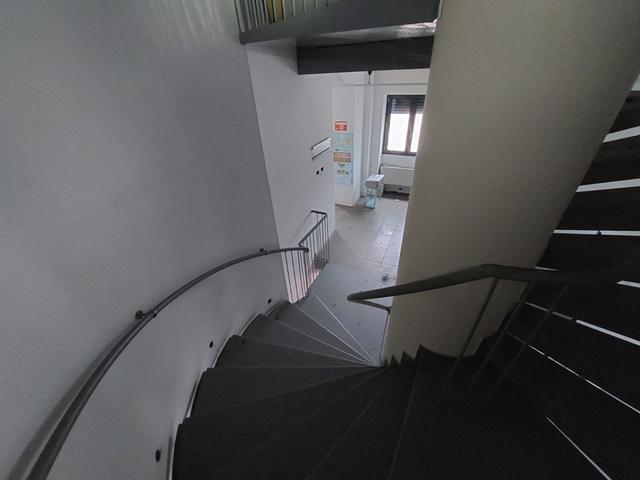 #2534008 Complesso commerciale con ampia area pertinenziale in vendita - foto 4