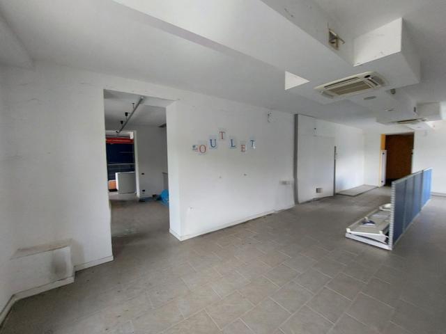 #2534008 Complesso commerciale con ampia area pertinenziale in vendita - foto 6