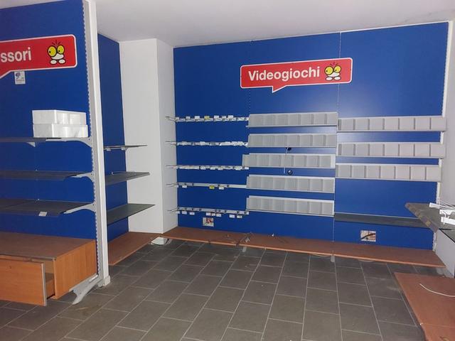 #2534008 Complesso commerciale con ampia area pertinenziale in vendita - foto 7