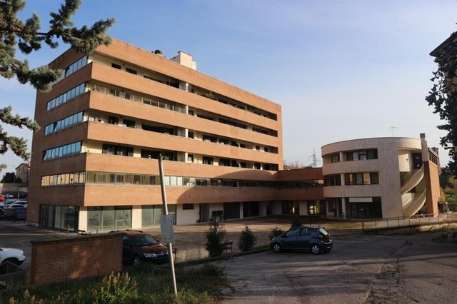 Complessi commerciali in vendita