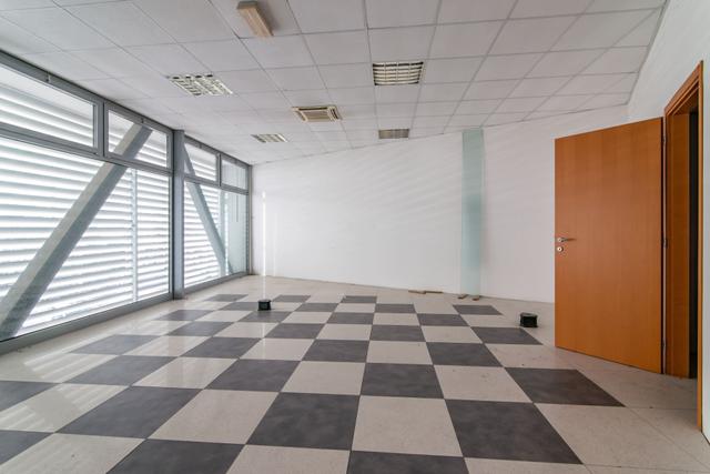 #2537525 Ufﬁci nel cuore di Codogno con box auto e cantine in vendita - foto 5